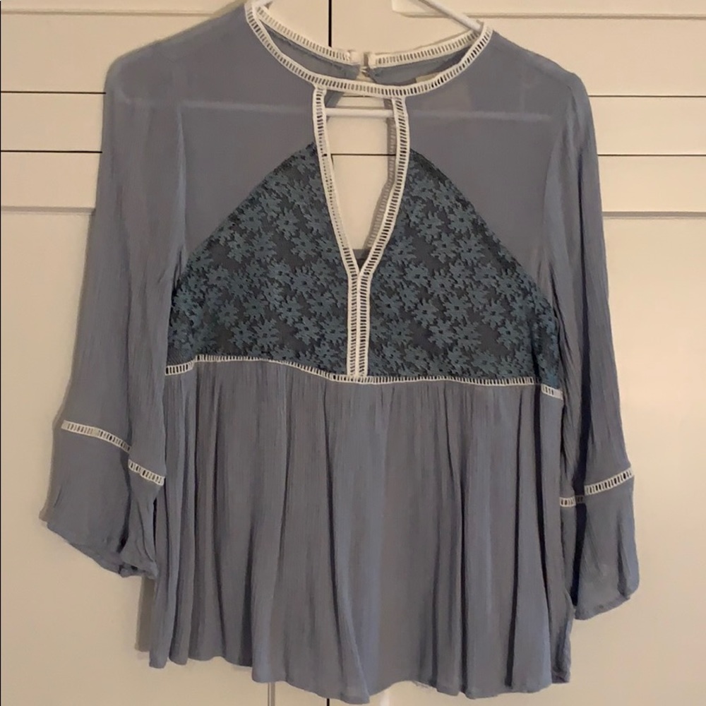 3/4 sleeve flowy top